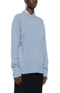 Crew neckline cashmere sweater