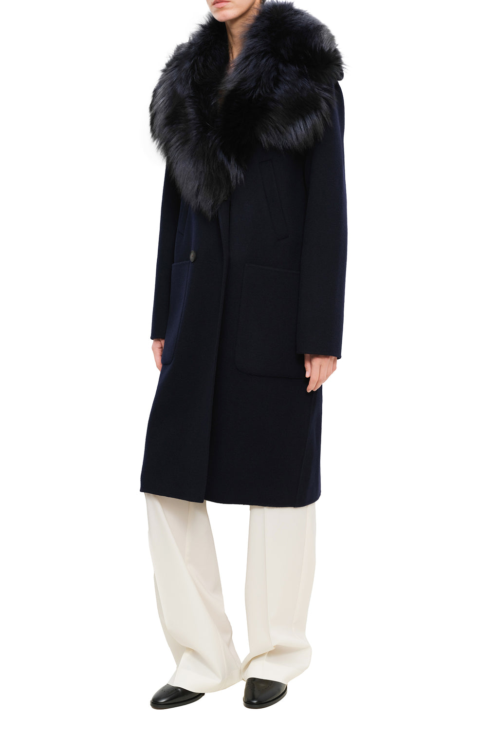 Coat with fur collar