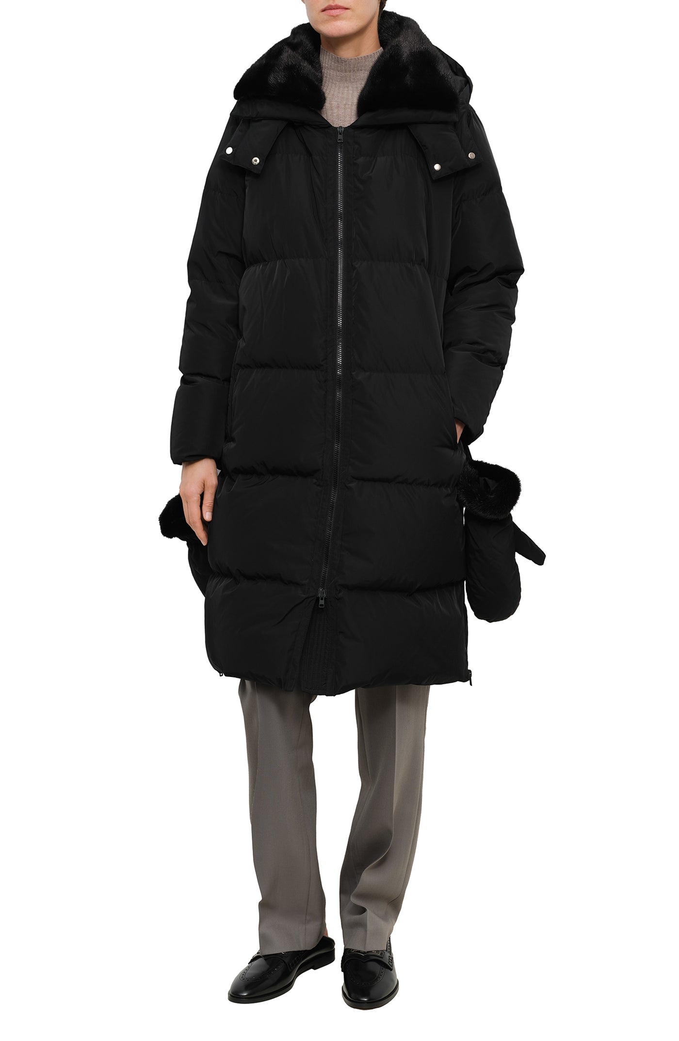 Load image into Gallery viewer, Long belted down jacket in technical fabric